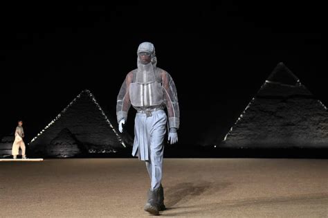 desfile de dior inspirado en egipto